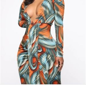 FASHION NOVA size LARGE NWT print sexy maxi
